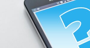 Movil telefono con un interrogante